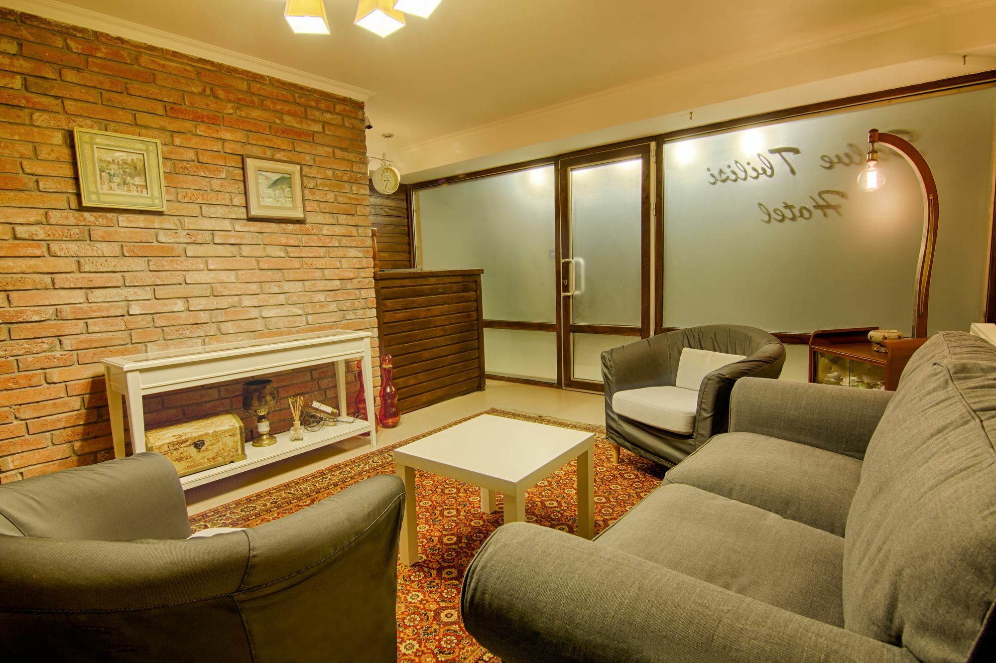 Hotel Salve Тбилиси Экстерьер фото